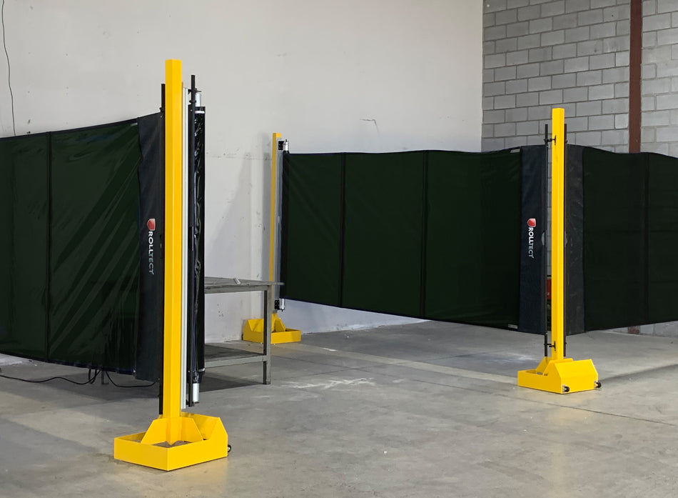 RollTect™ Pantalla retráctil para soldadura – 5.5’ x 20’ (1.67m x 6.09m) verde oscuro semitransparente